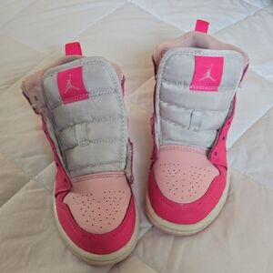 Jordan Kids Sneakers in Pink and Gray